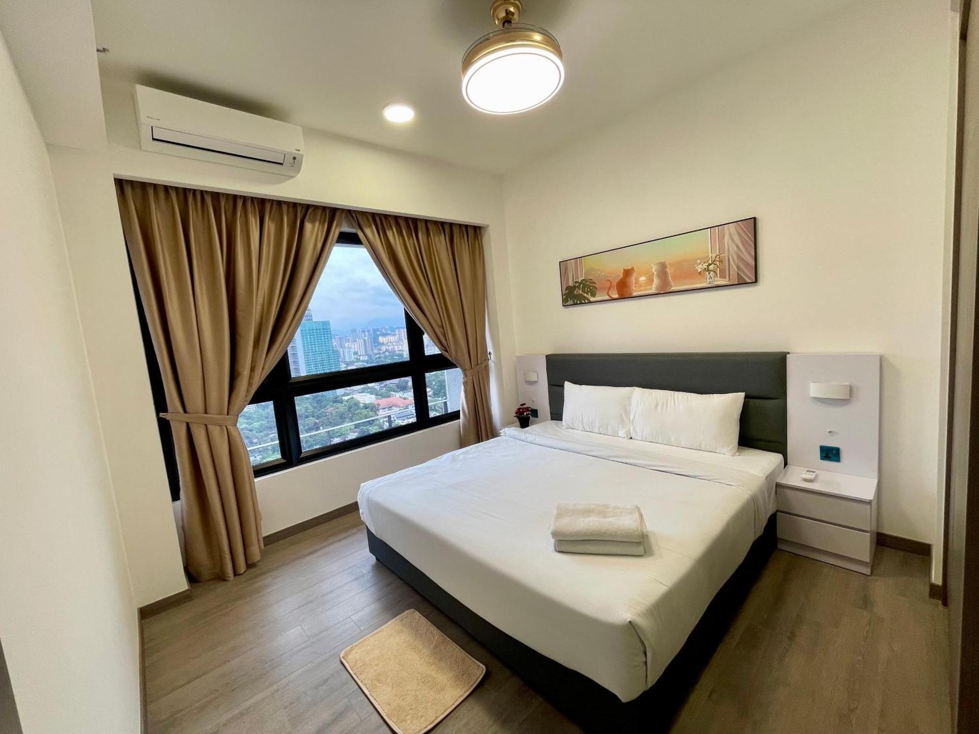 Agile Bukit Bintang Trx By Sky Apartment