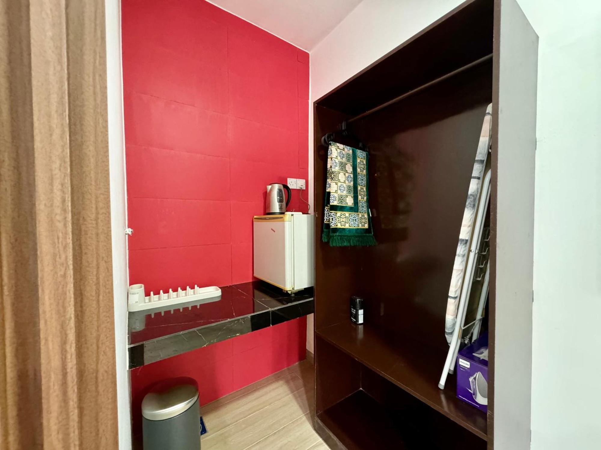 Hillside Red *