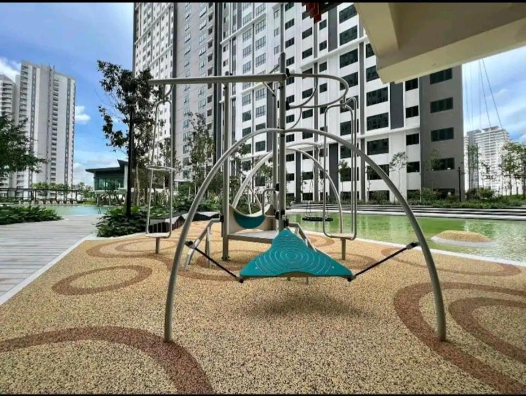 M Centura Sentul Two Bedroom Apartemen *