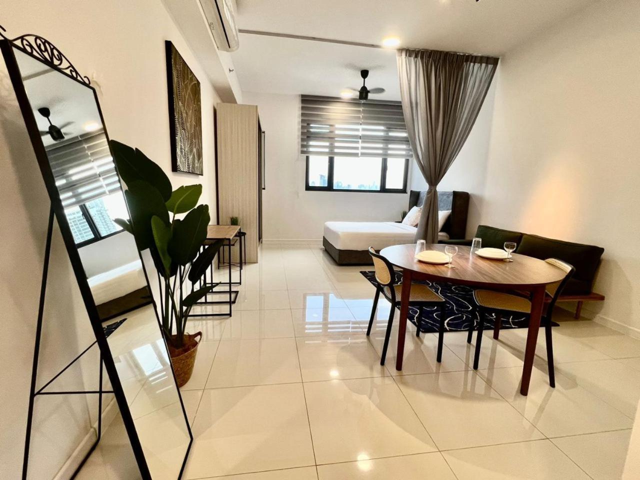 Apartment Chambers Klcc By Homes *
