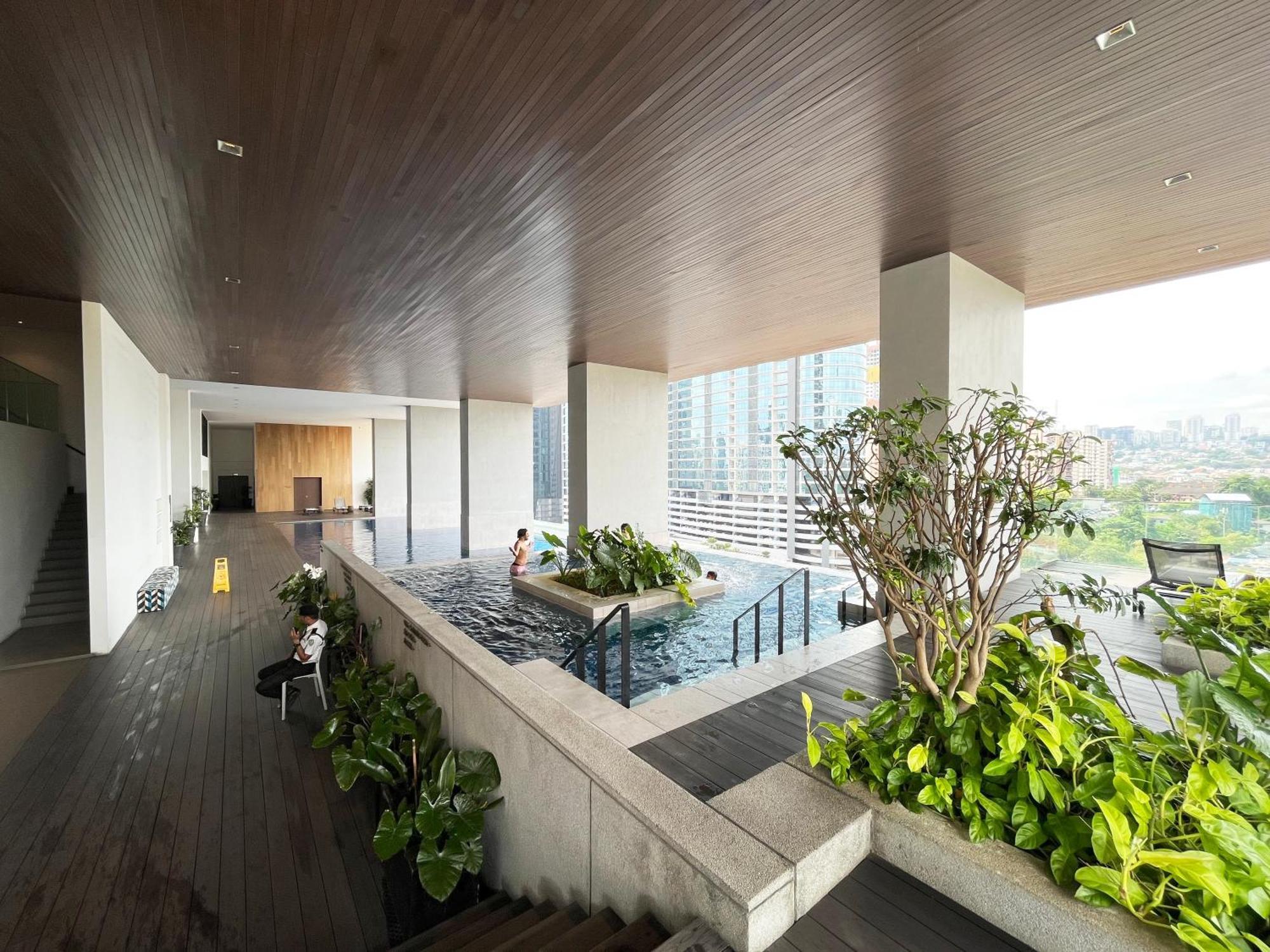 Skyview Studio, Est Bangsar, High View For 2 Apartemen *