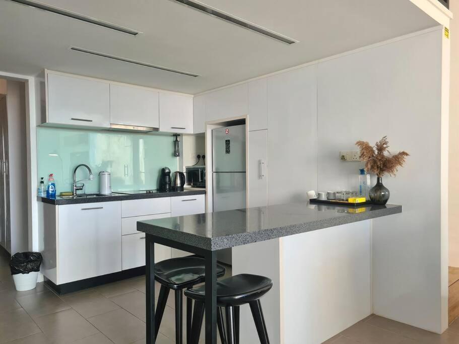 Skyview Studio, Est Bangsar, High View For 2