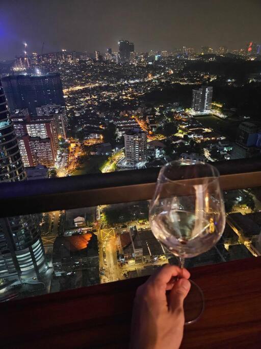 Skyview Studio, Est Bangsar, High View For 2 Apartemen *