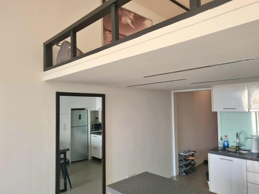 Skyview Studio, Est Bangsar, High View For 2 Apartemen *