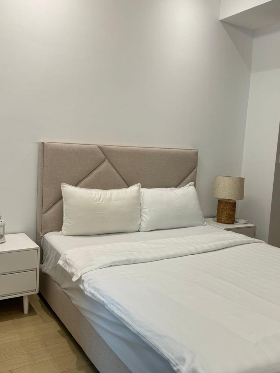 Eaton By Nexus Apartment *