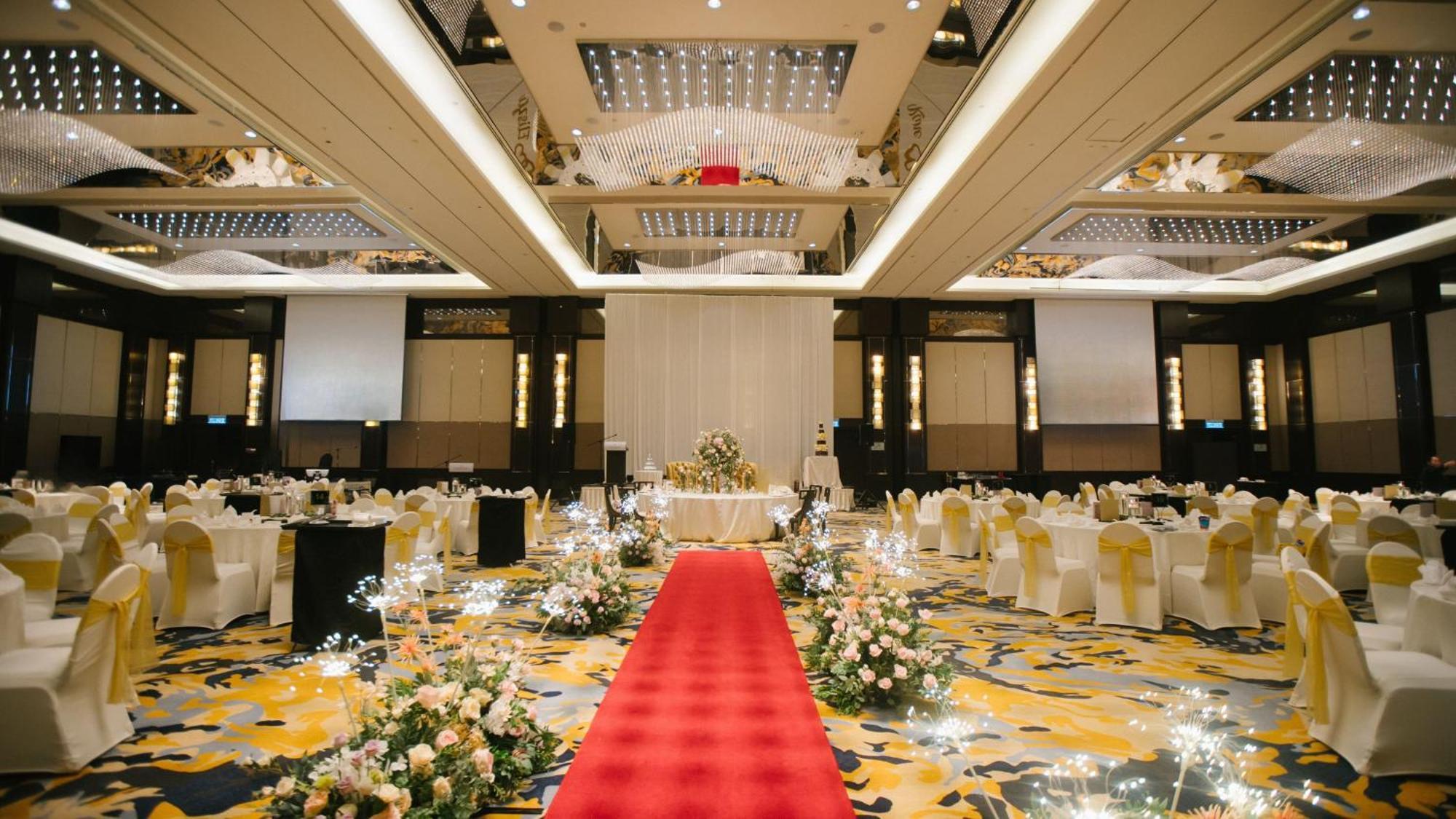 Khách sạn Intercontinental By Ihg 5*