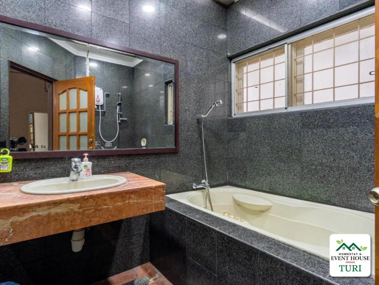 Turi & Event House Villa