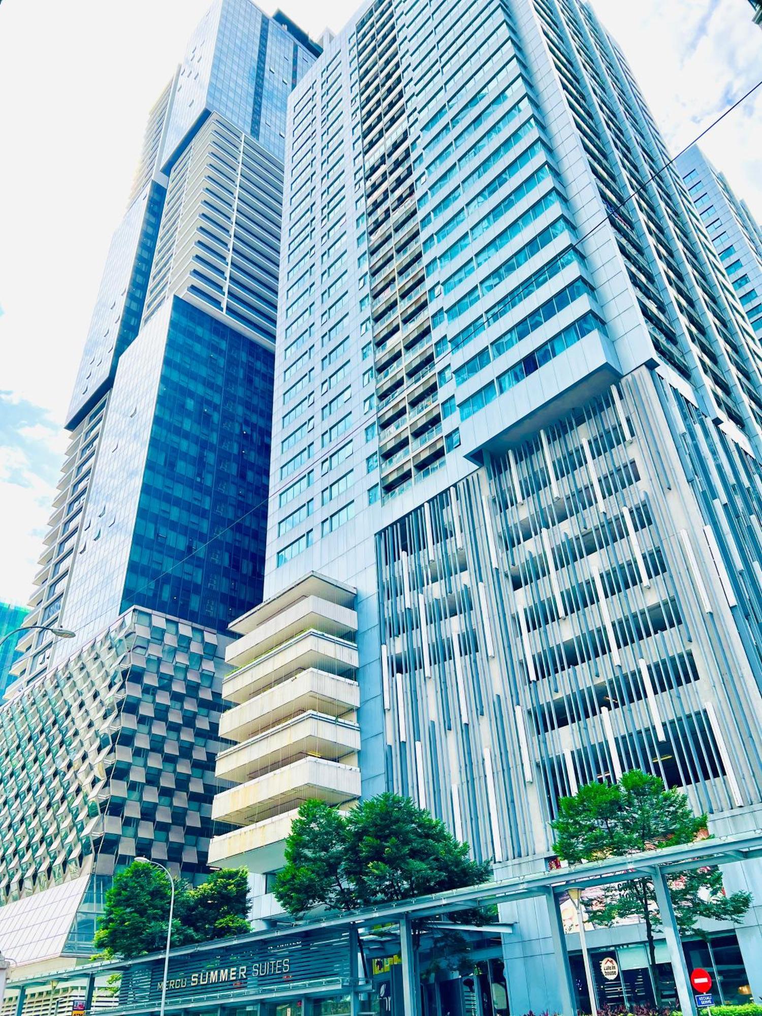 Summer Kl Apartment *