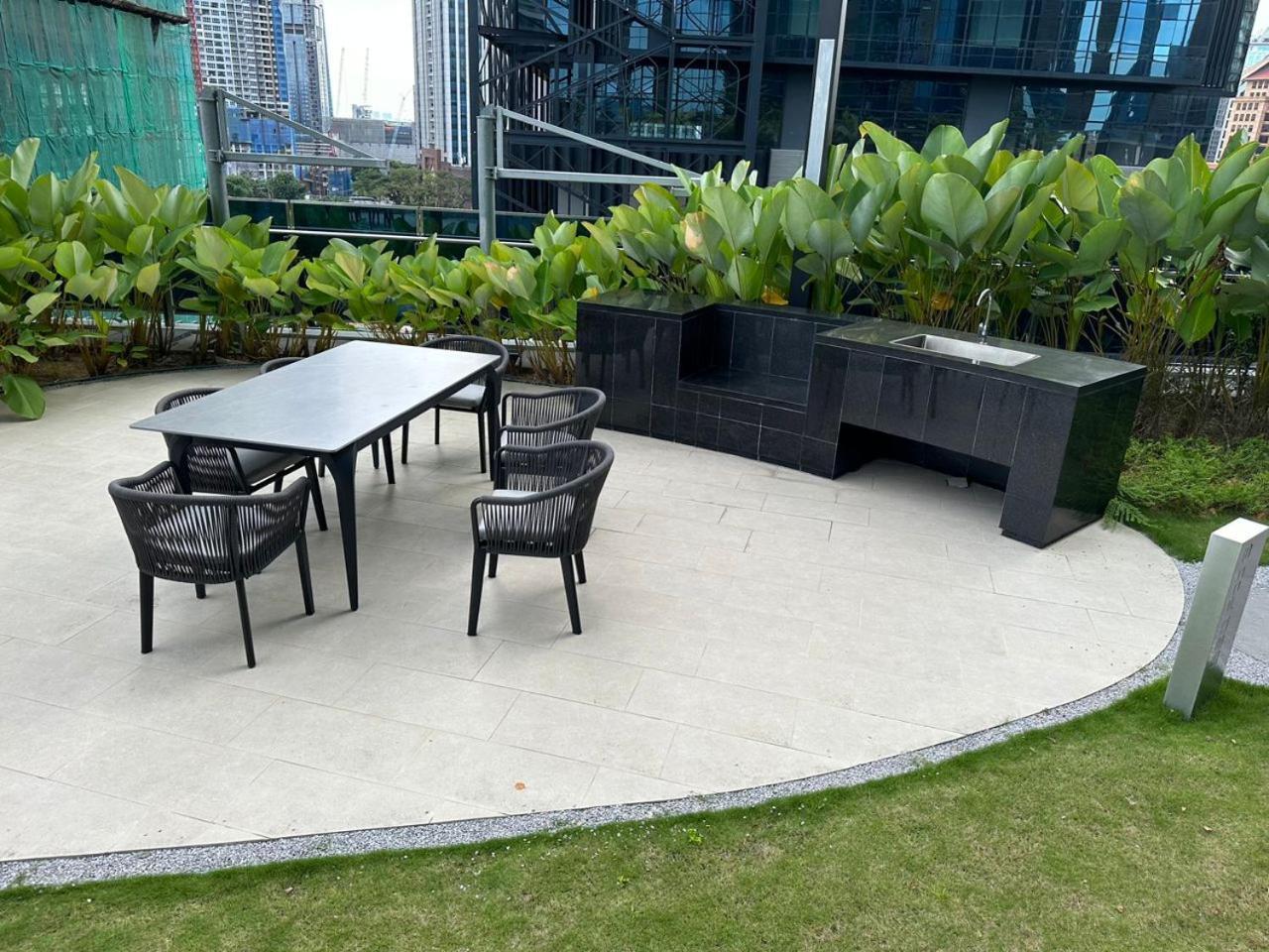 Eaton By Nexus Apartment