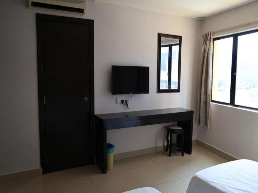 De Hotel 2*