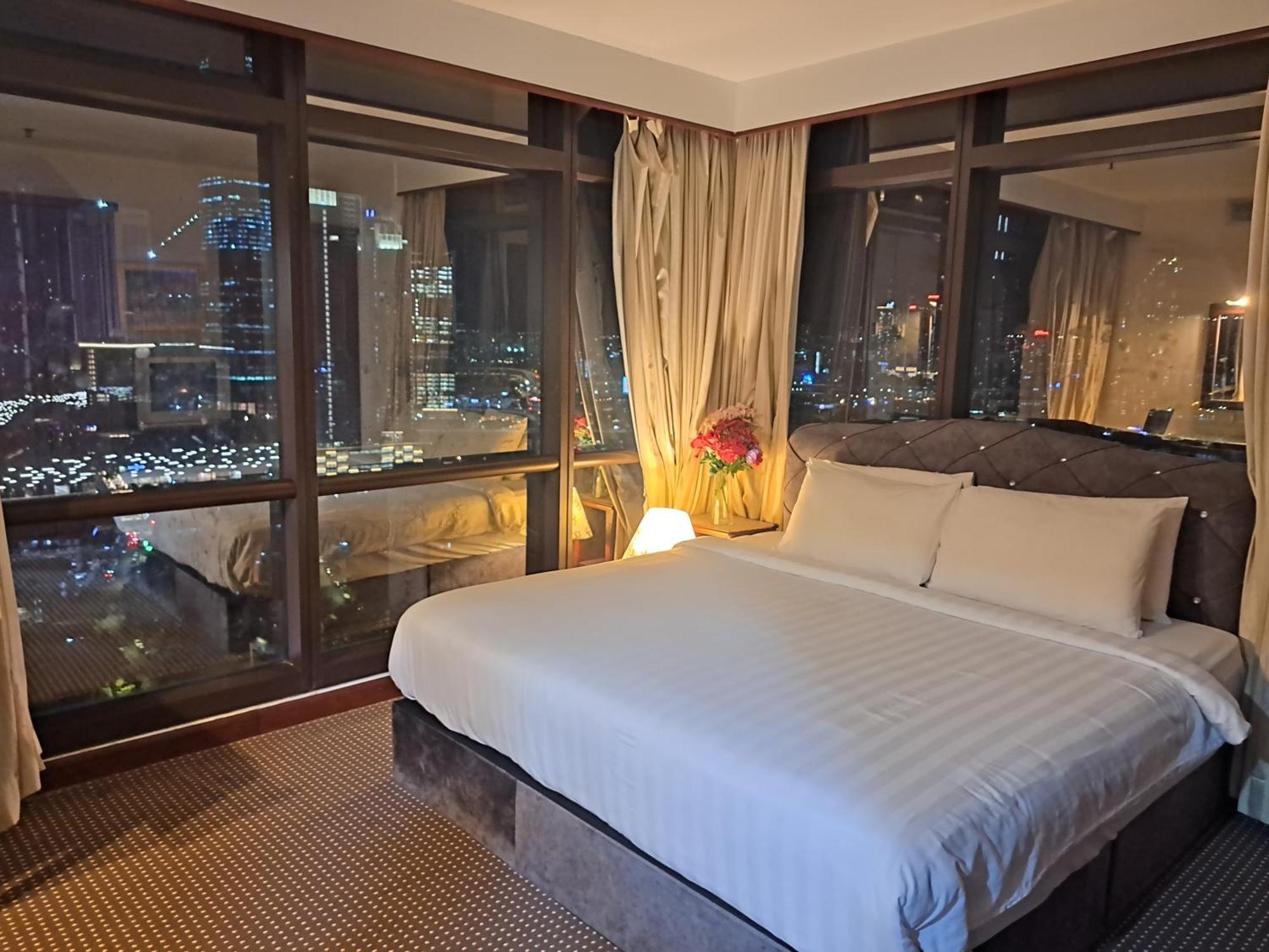Famous Service At Times Square Kl * Kuala Lumpur