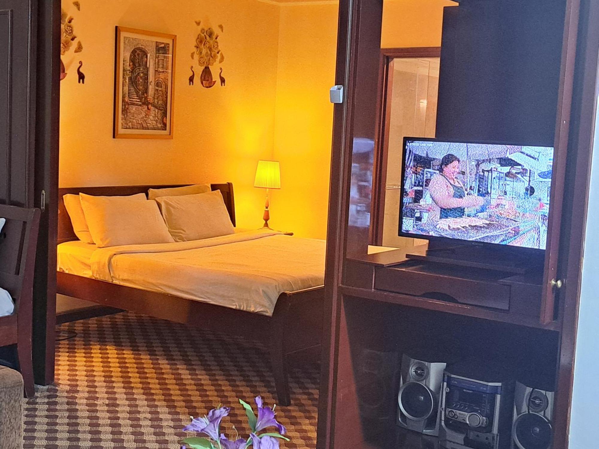 Famous Service At Times Square Kl Apartment