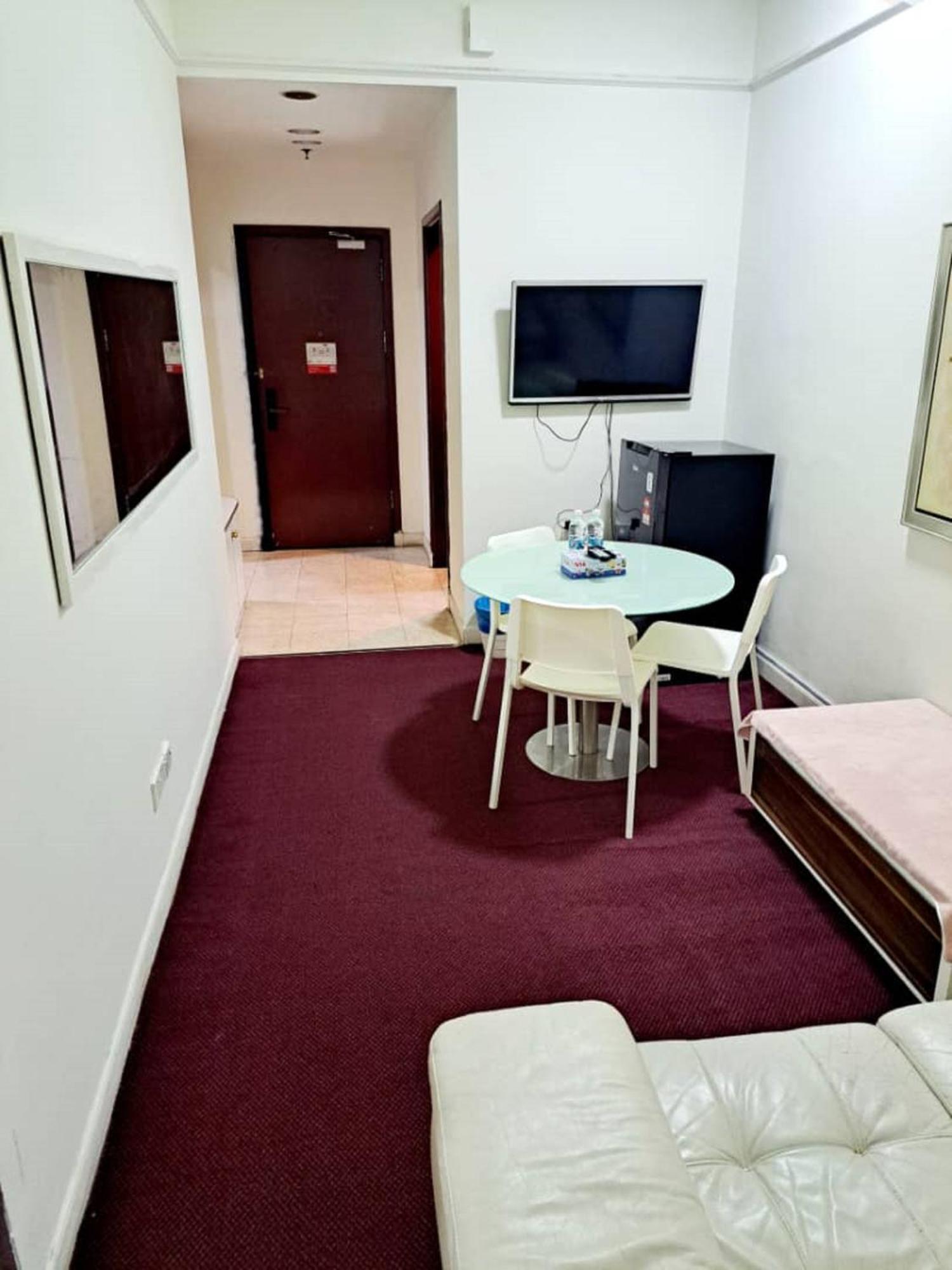 Famous Service At Times Square Kl Apartment *