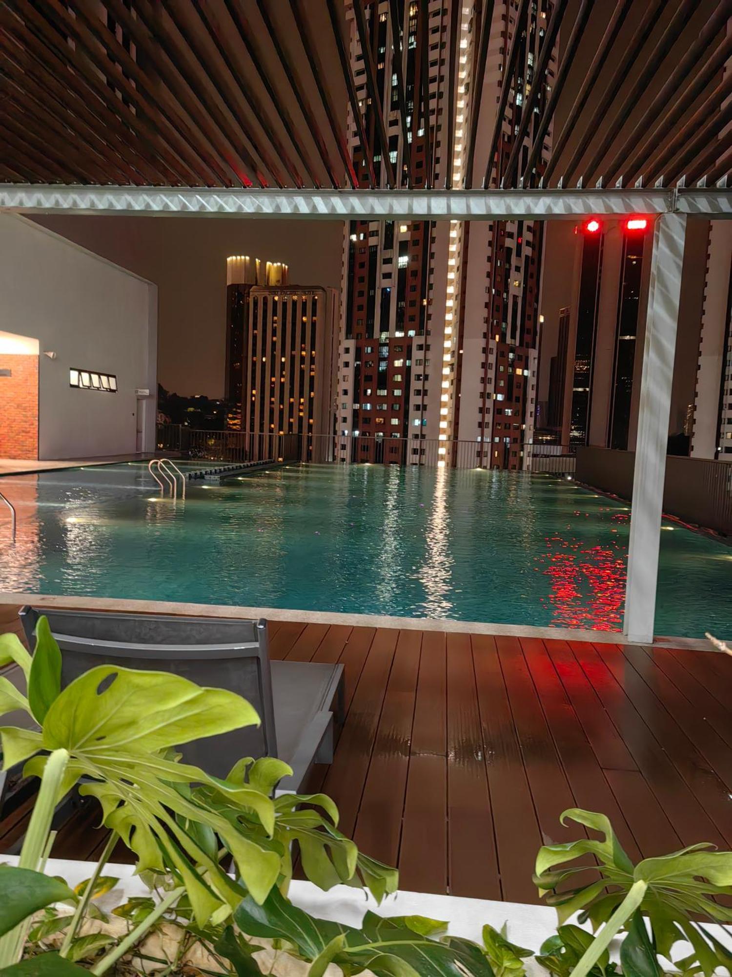 Chamber Resident Service Klcc Kuala Lumpur