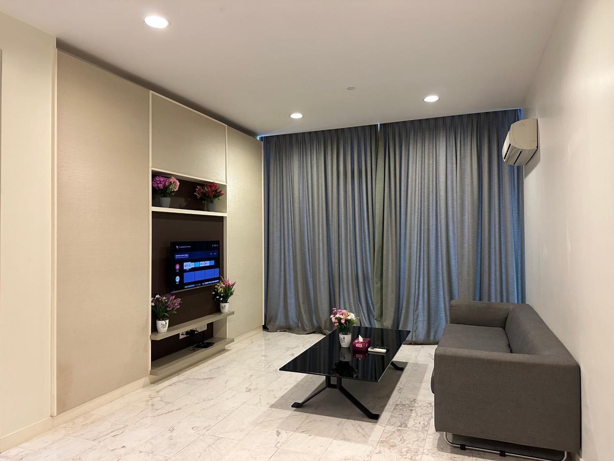 The Platinum By Skyscraper *