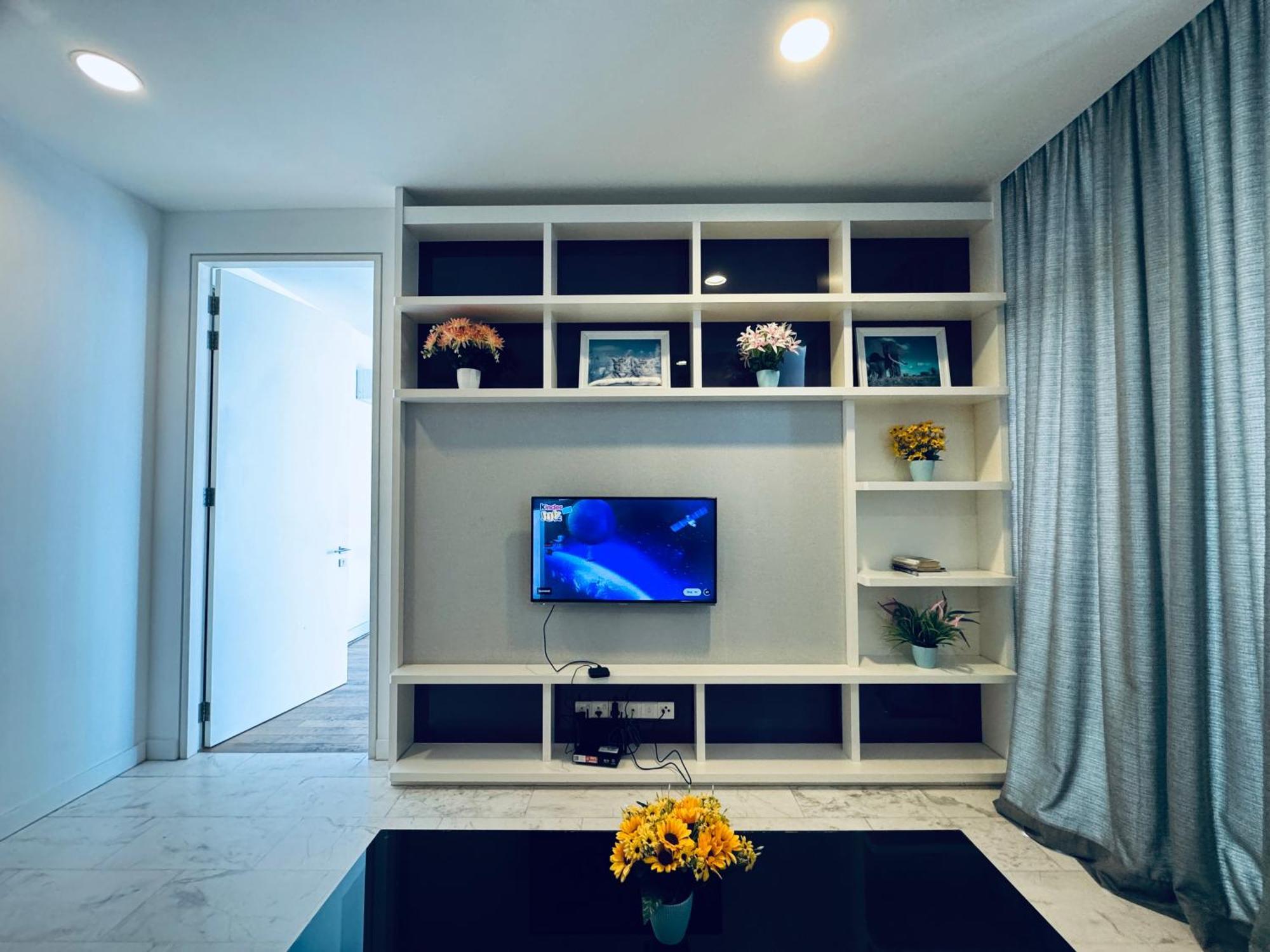 Apartment The Platinum By Skyscraper