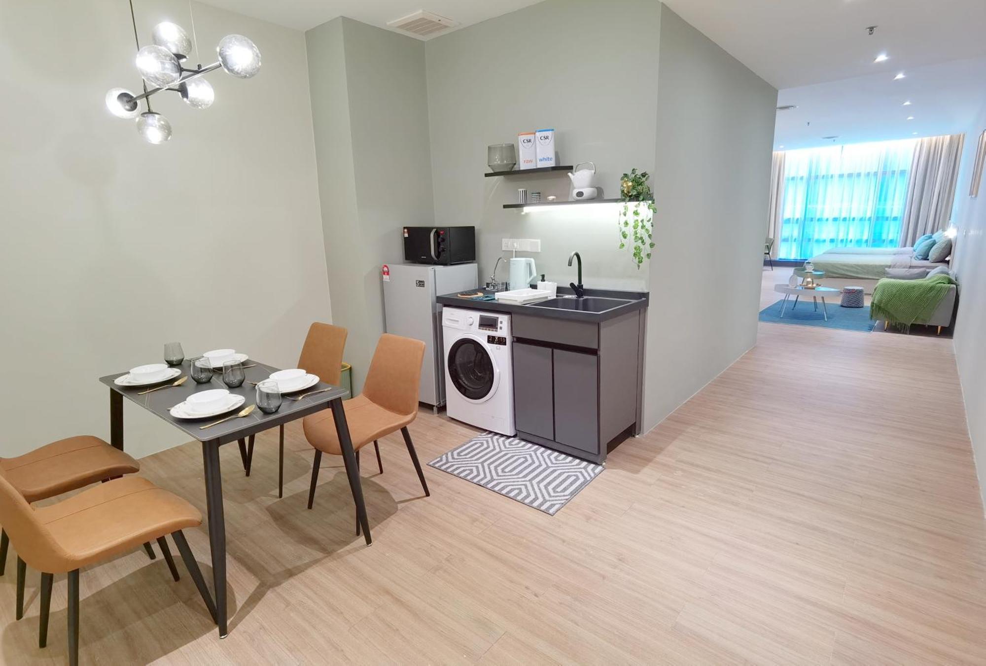 Weekly Monthly - Bangsar Trade Centre Yaraville * Kuala Lumpur