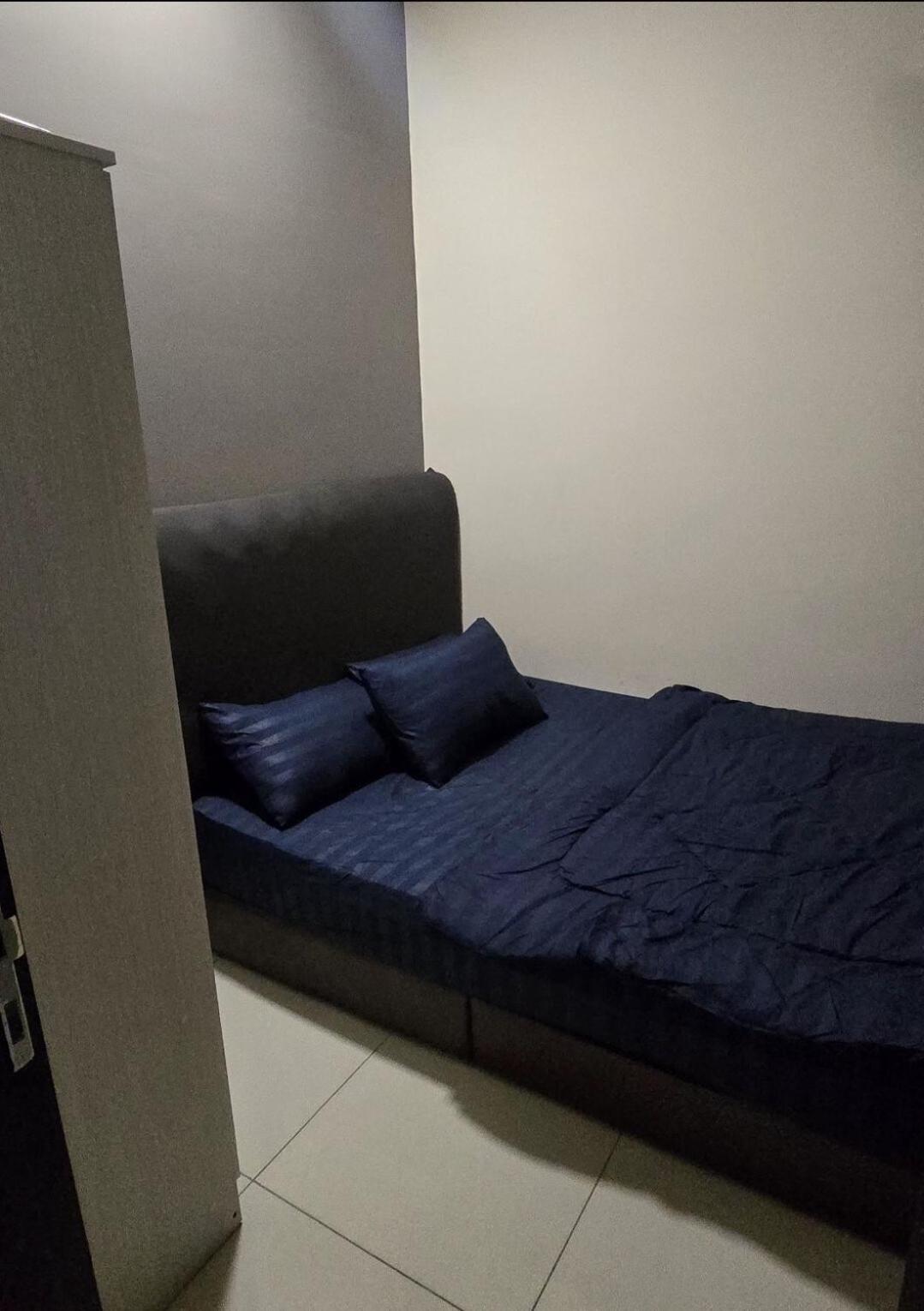 J Dupion Apartment *