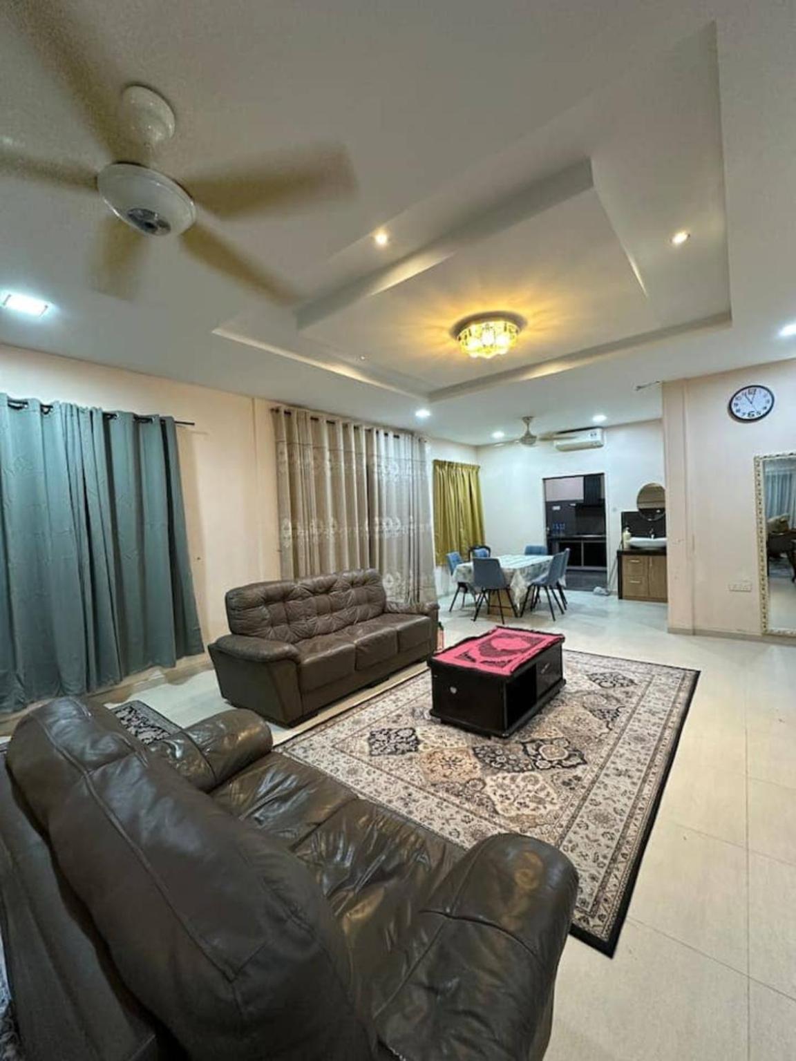 Villa Pinggir Ttdi Damansara For Big Group Up To 35 Pax *