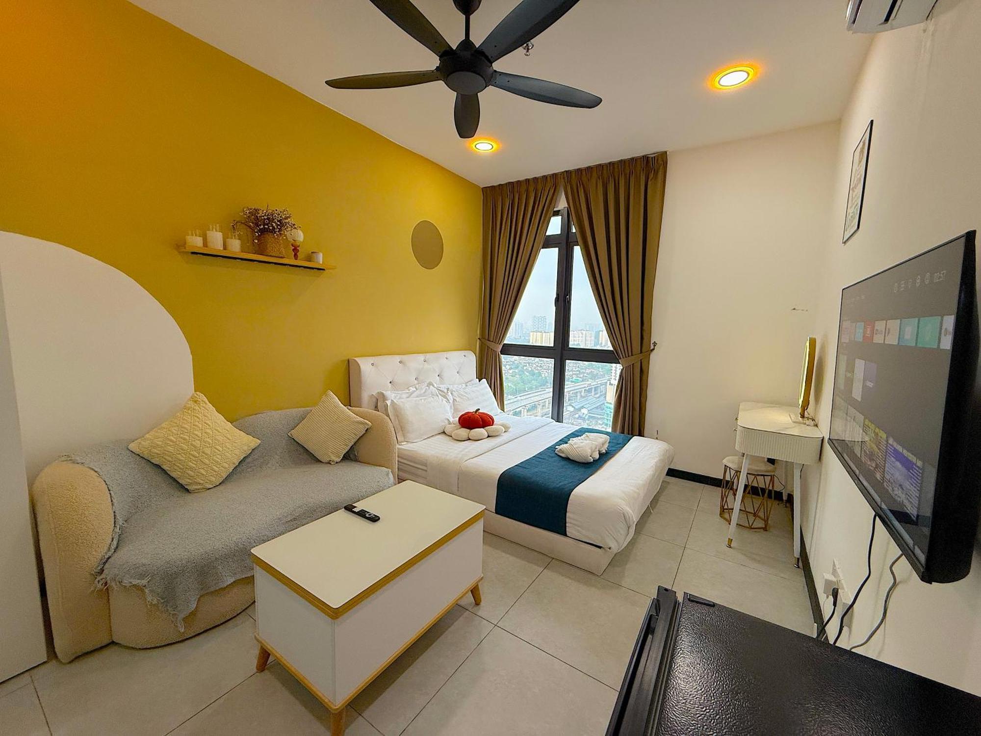 Neu By Serenity Homes Near Gleneagles, Klcc & Lrt Apartemen Kuala Lumpur