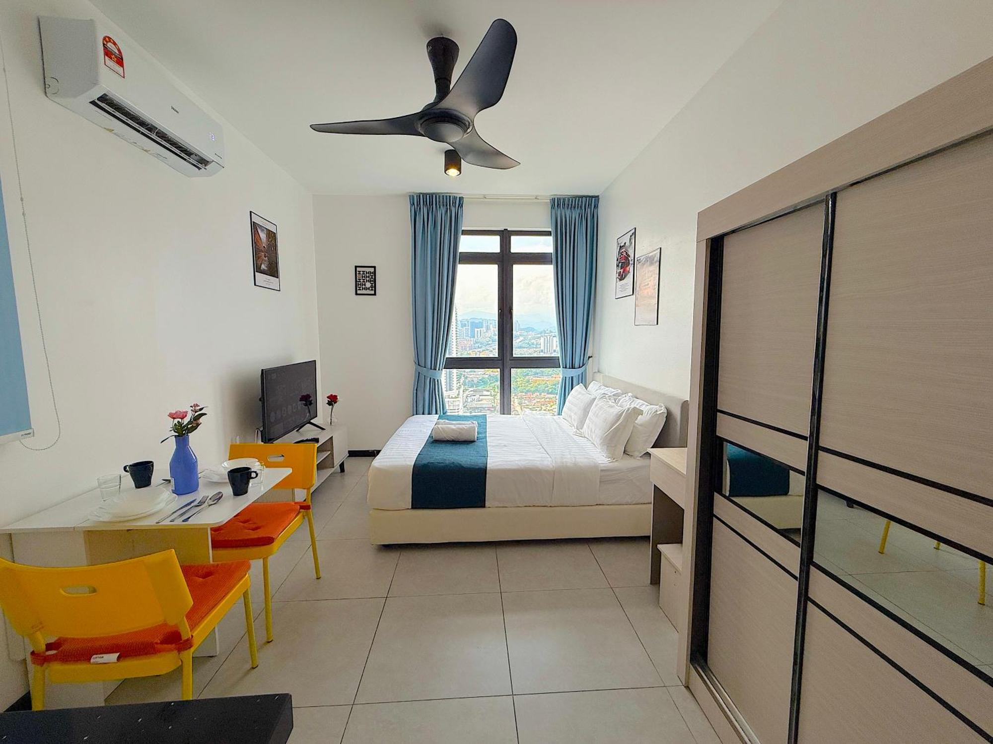 Neu By Serenity Homes Near Gleneagles, Klcc & Lrt Apartemen *