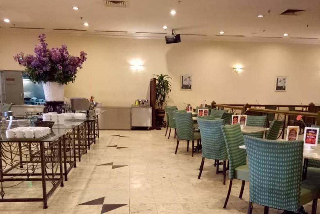 Hotel International 3*