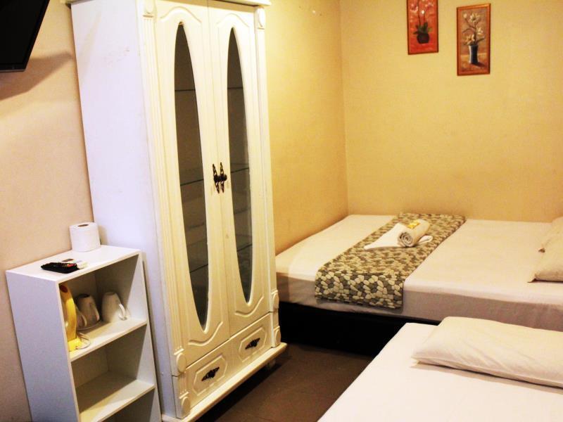 Hotel Oyo 43927 Sassana