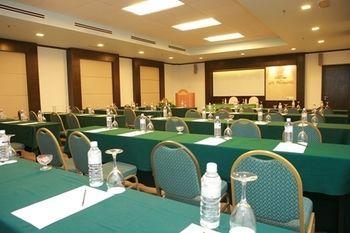 Espira Sri Petaling 3*