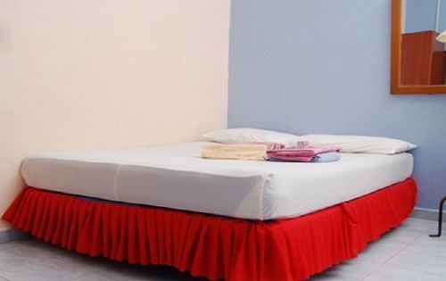 Casavilla Travellers Hostel *