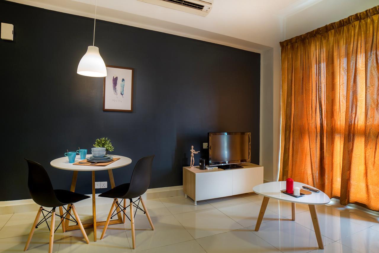 Amazing Homestay At Regalia Kuala Lumpur