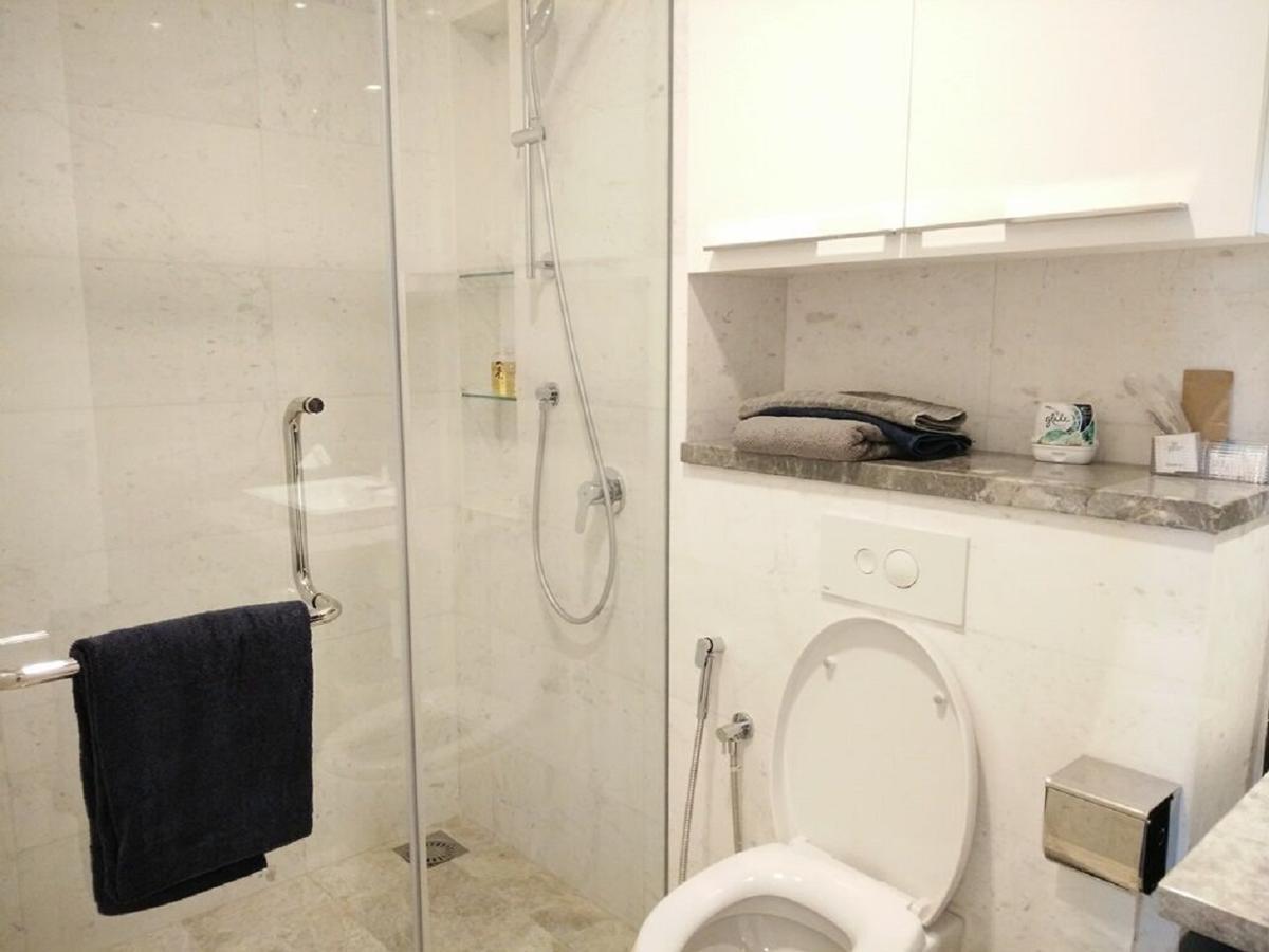 Platinum Apartment *