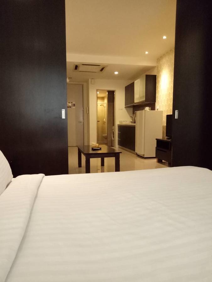 Apartment Peaceful Service At Taragon Putri Bintang