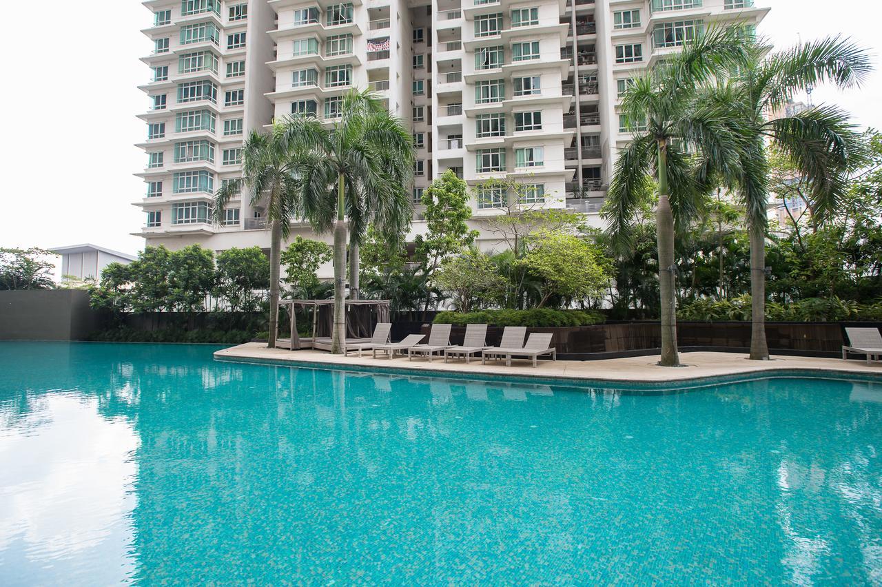 #332 Big Balcony With Stunning Twin Tower View ! Apartment *