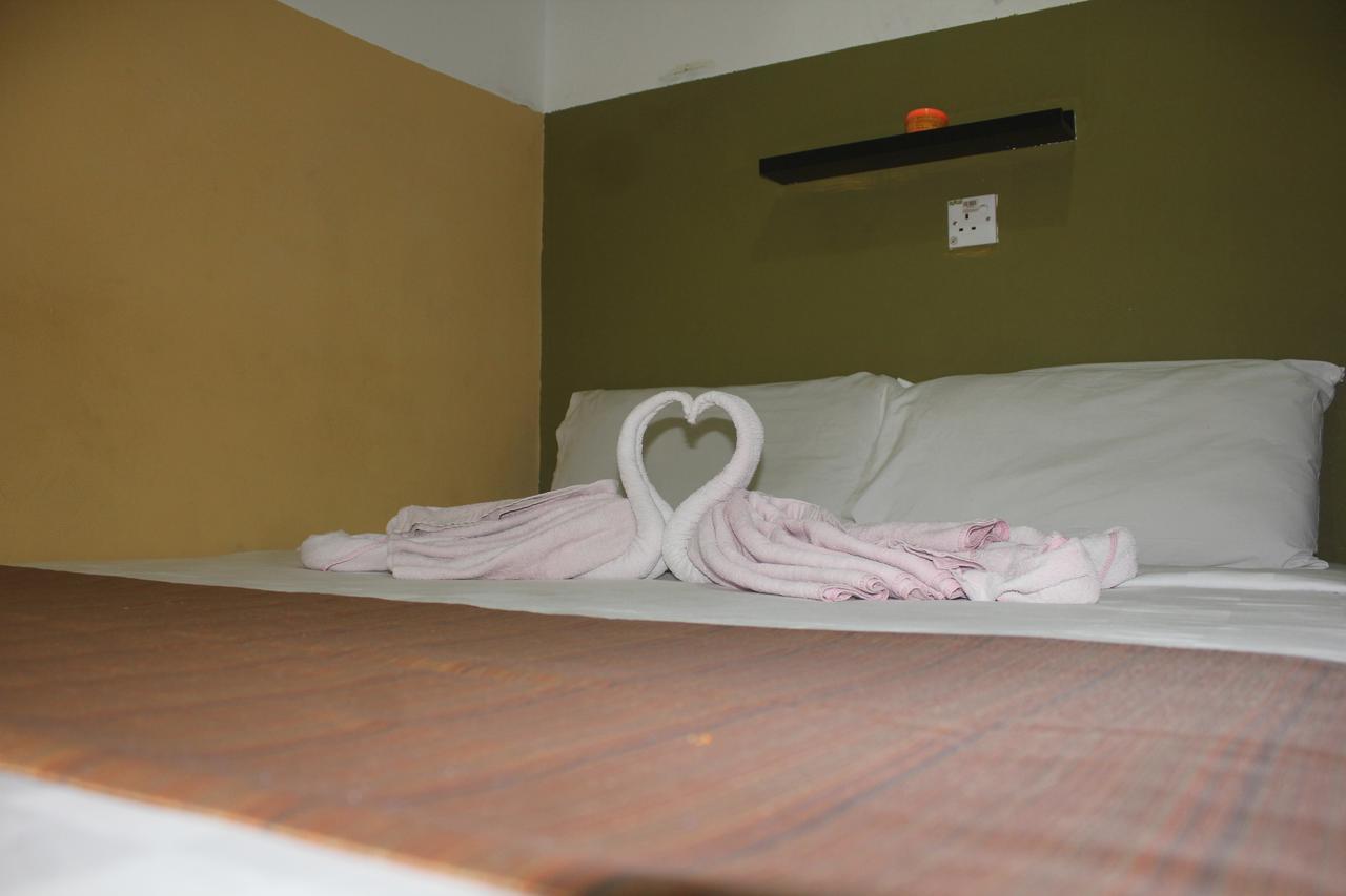 Dongfang Hotel *