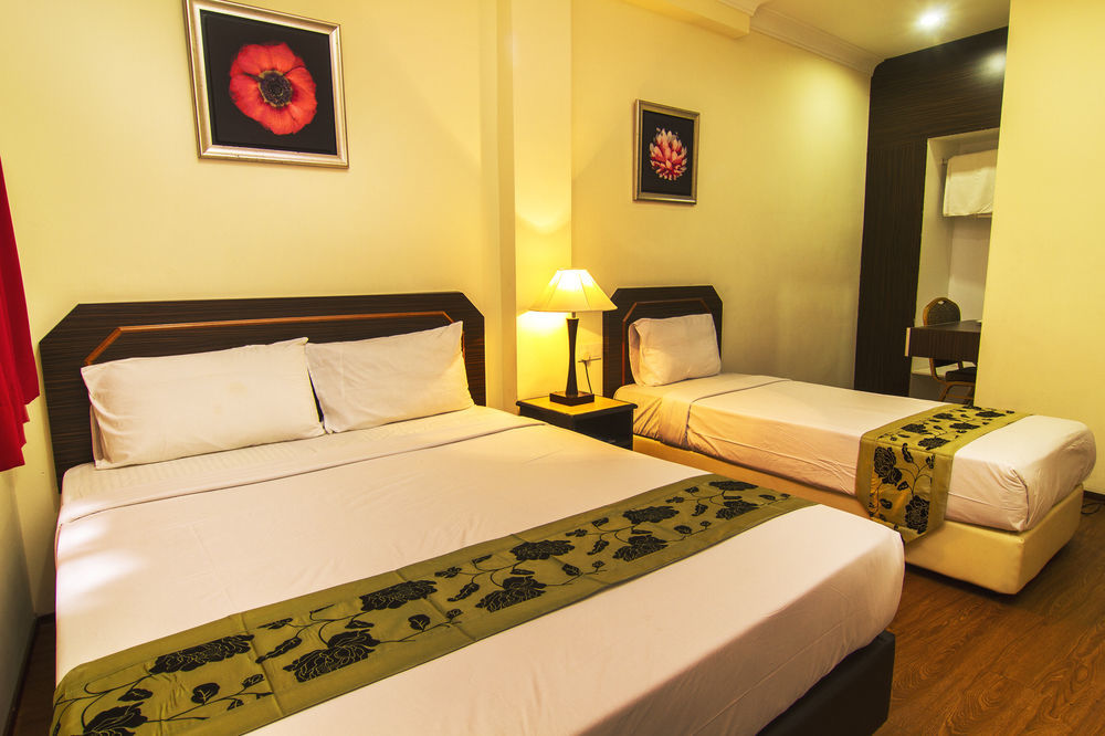 Oyo 327 Buddys Hotel 2*