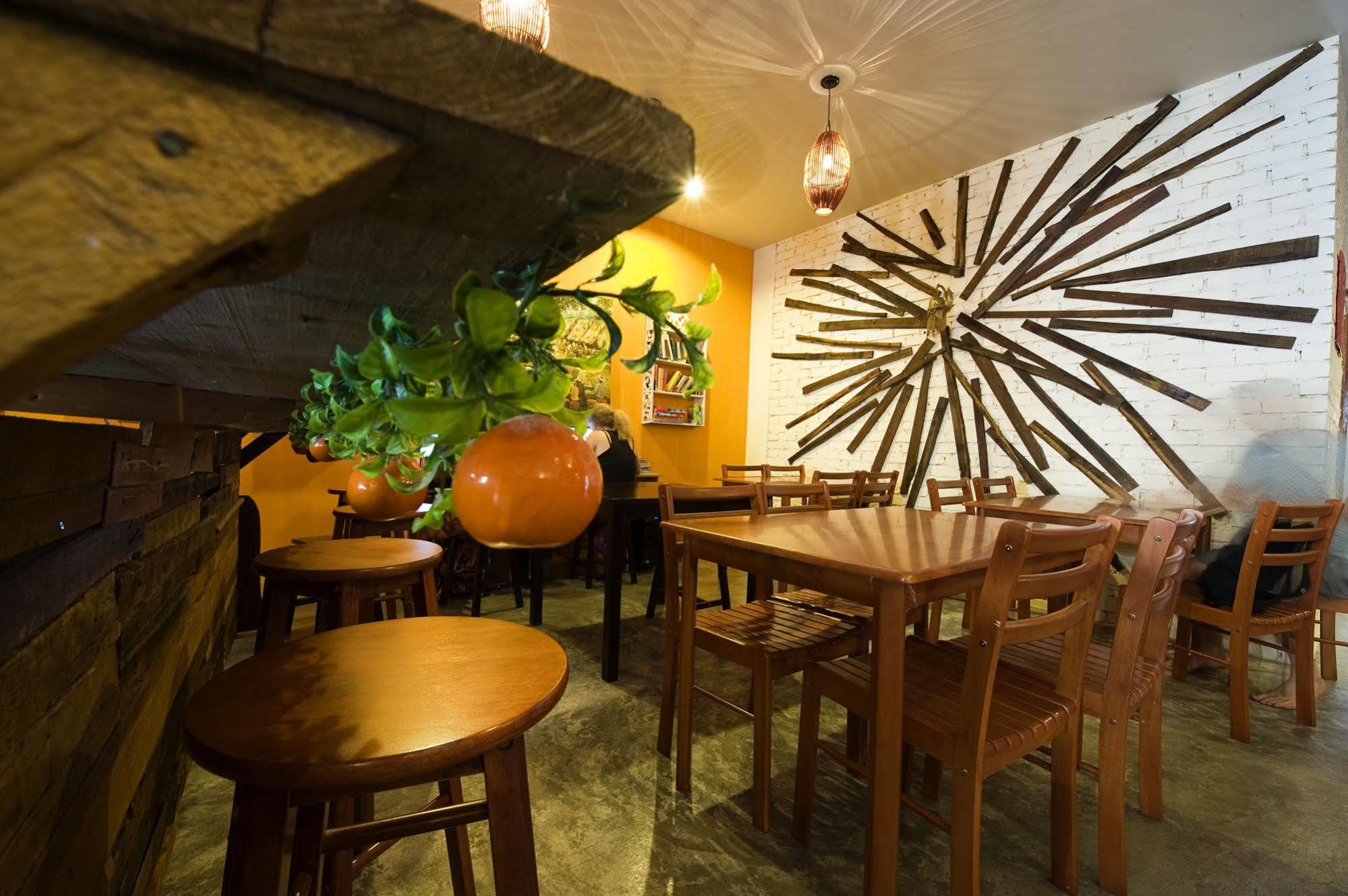 Guest house The Explorers And