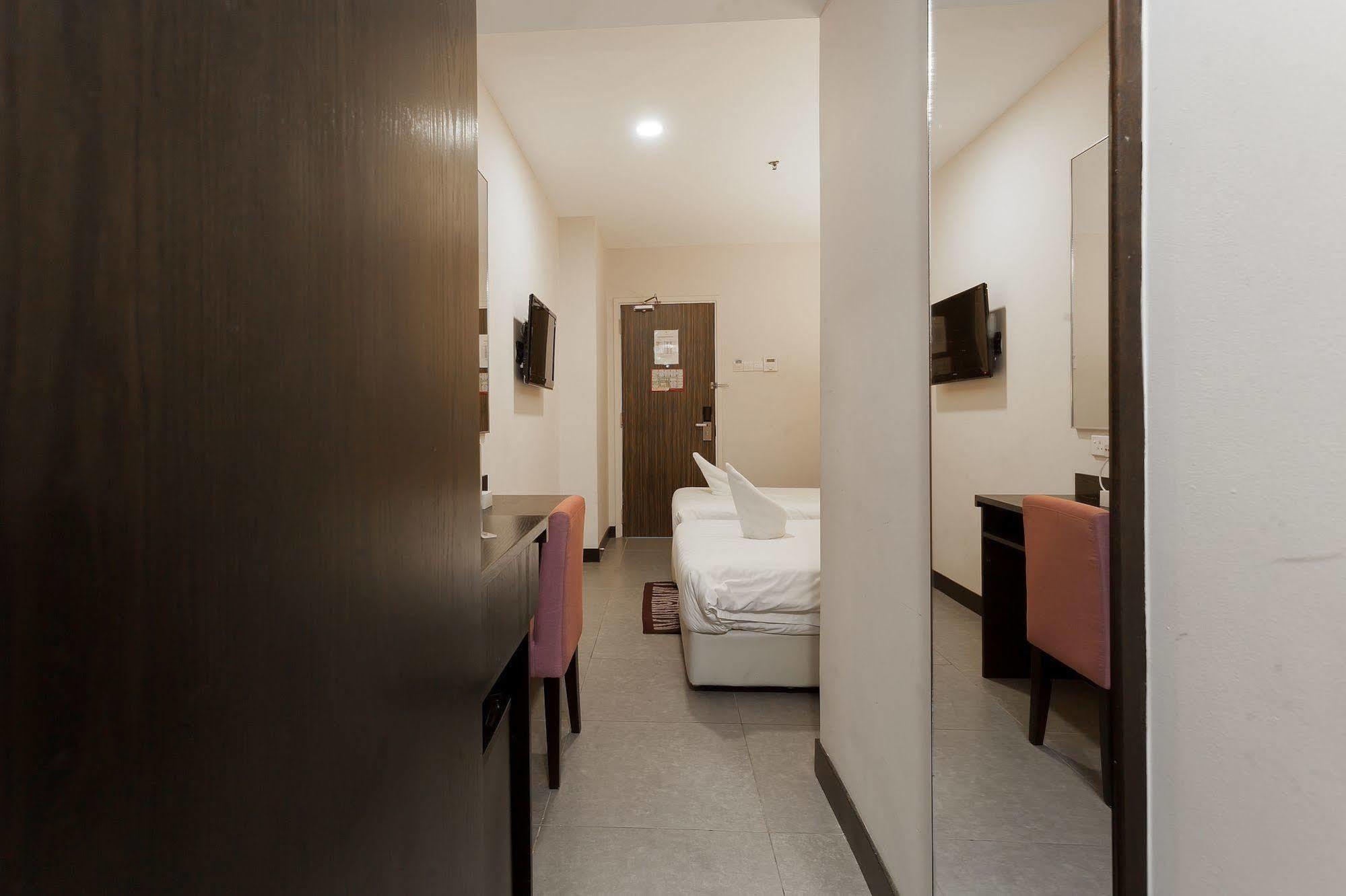 Hotel Zen Near Sogo 3*