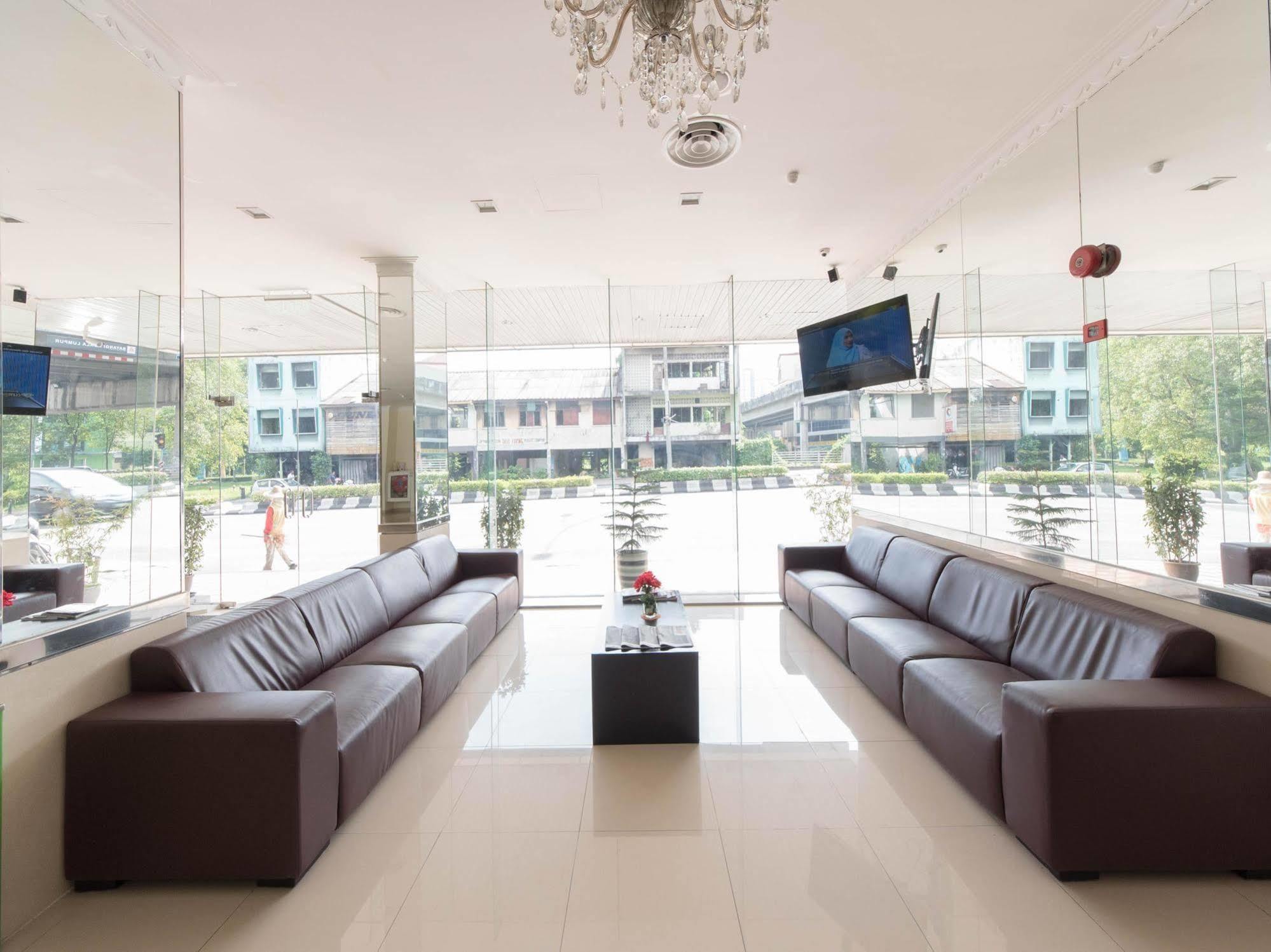 Scc Centre Hotel 2*