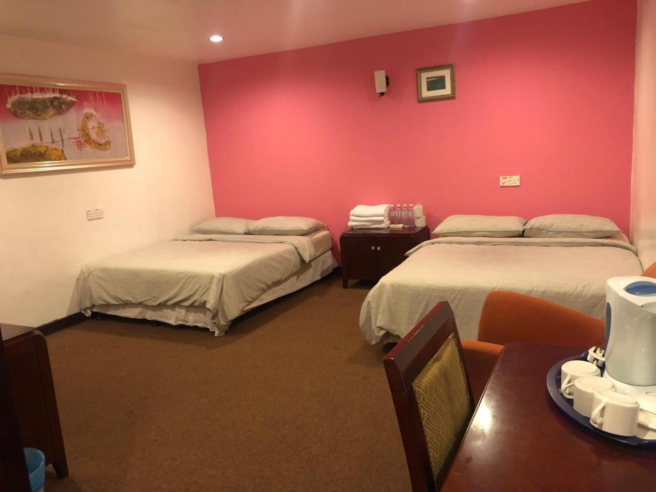 Hotel 1312