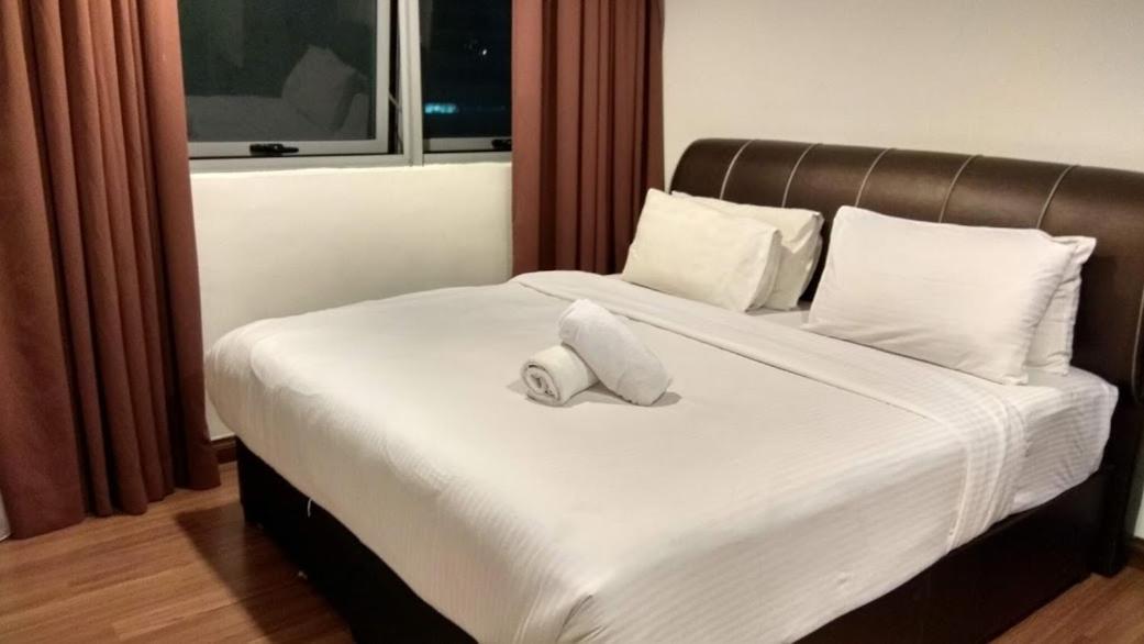 Taragon Service Panel Kl Apartment *