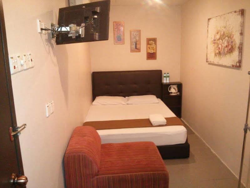 Oyo 43927 Sassana Kuala Lumpur