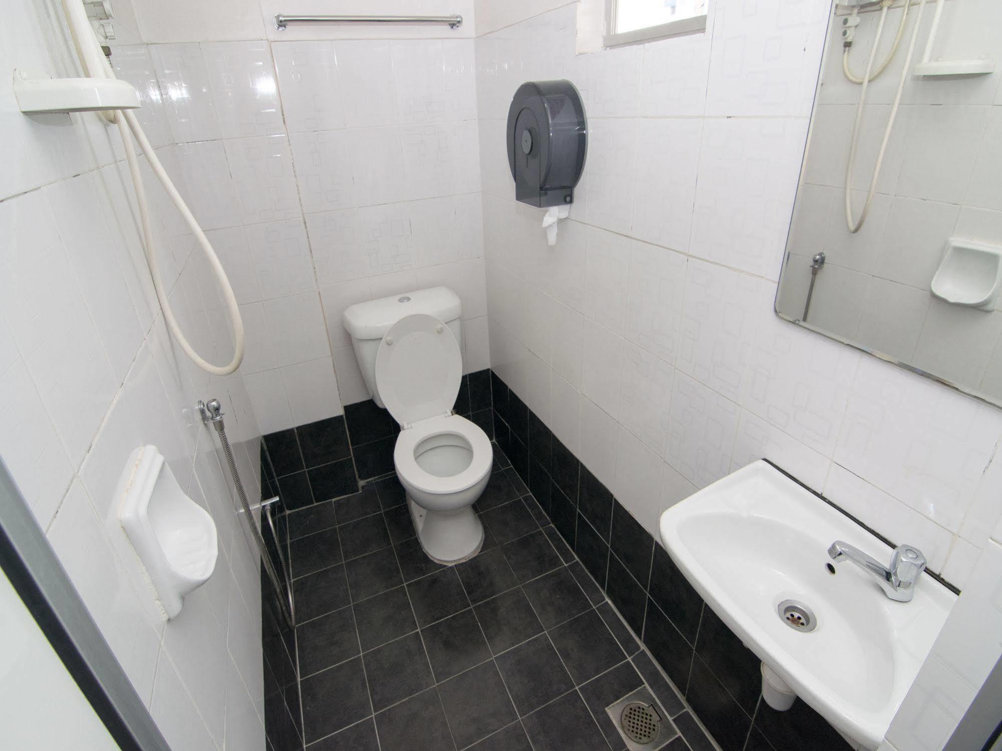 Oyo 103 V'la Garden Hotel 2*