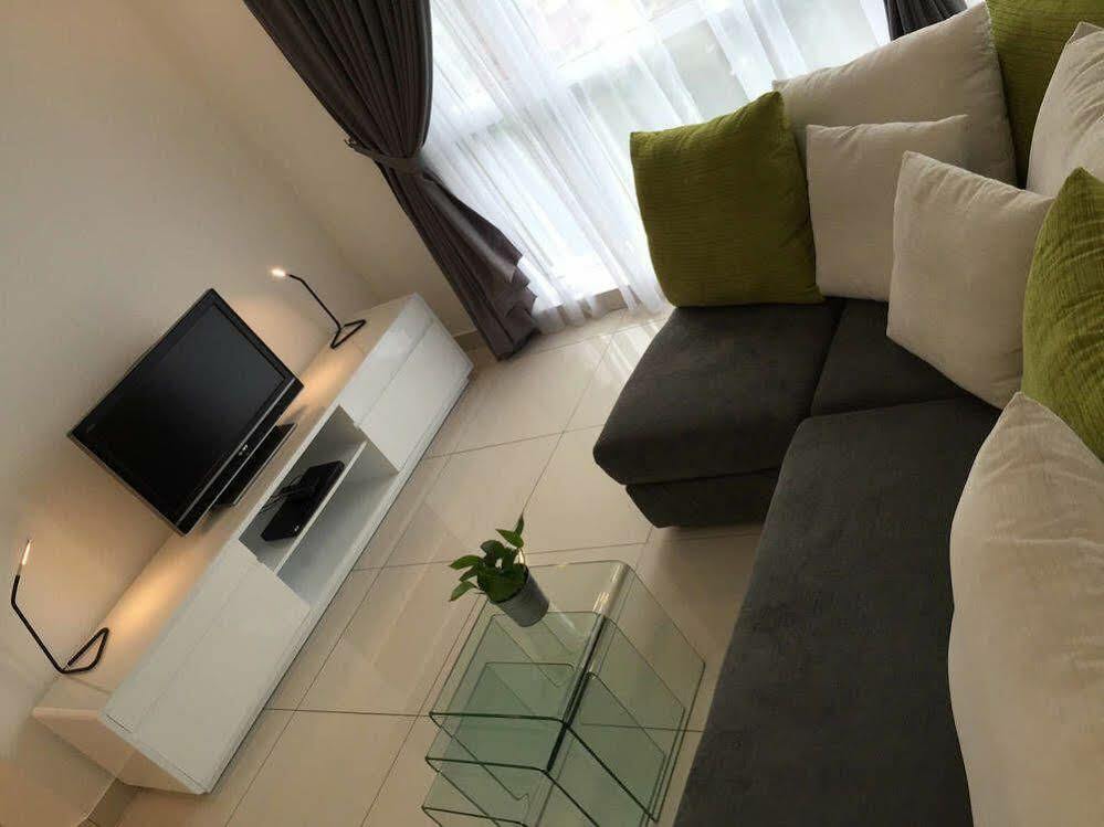 The Lovely Home At Kl Apartment *