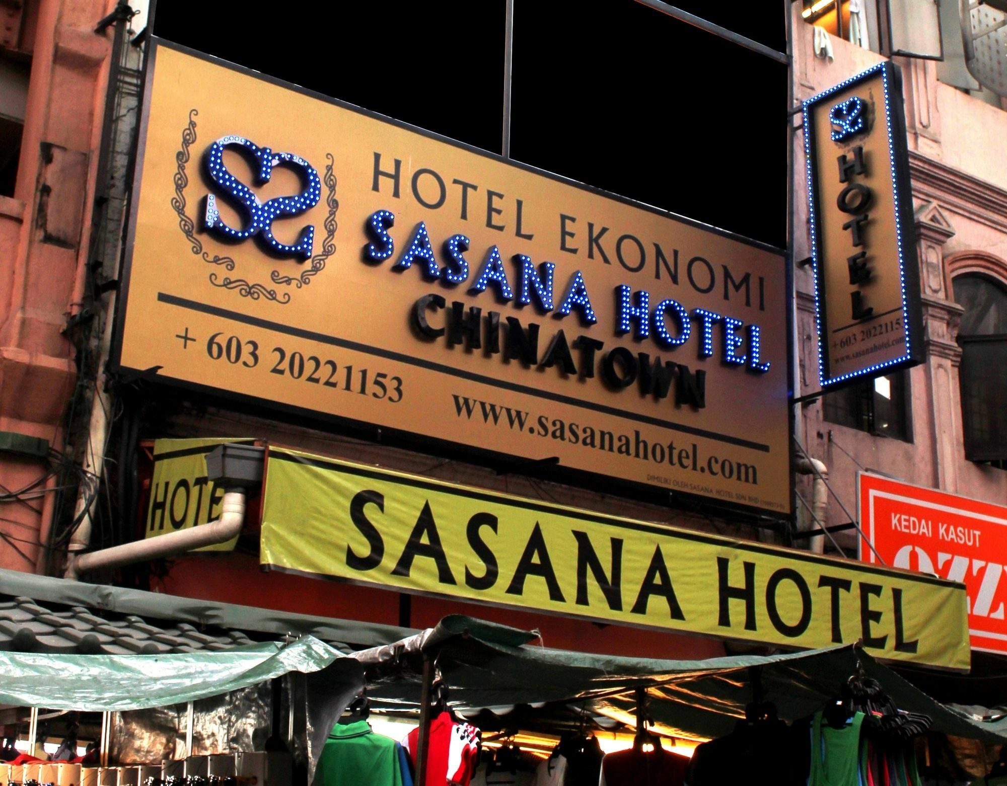 Oyo 43927 Sassana Hotel