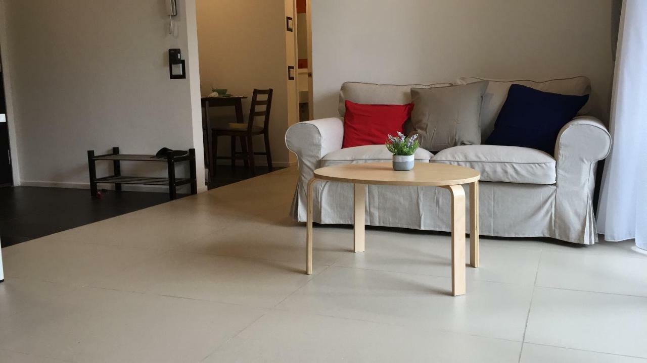 Pangsapuri Arcoris Mont Kiara Homestay Nearby Sri Hartamas, Publika, Solaris, Ikea Damansara *