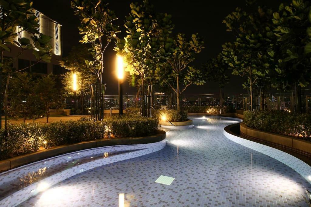 The Robertson By W Homestay *