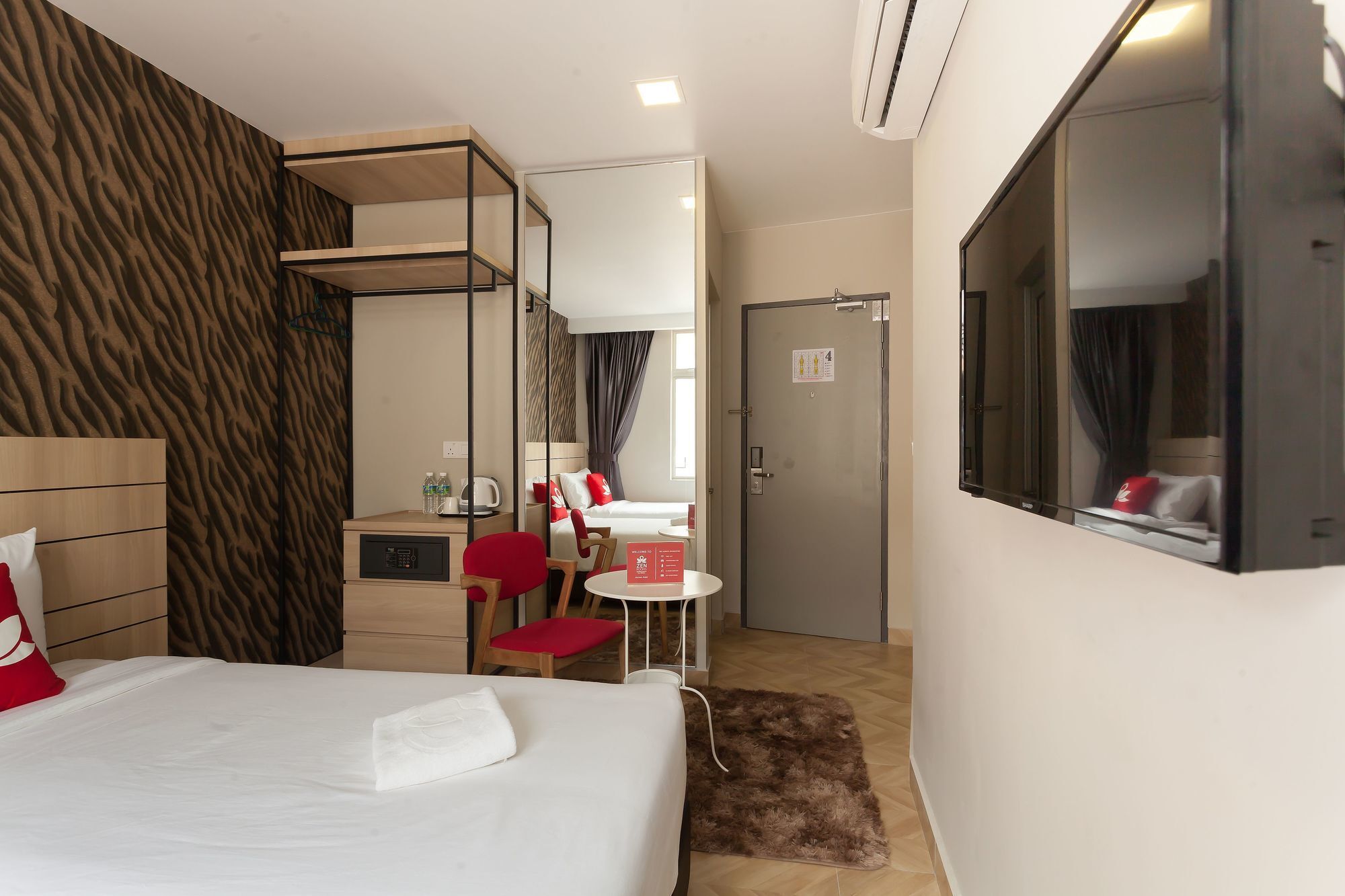 Zen Medan Makmur Hotel 3*