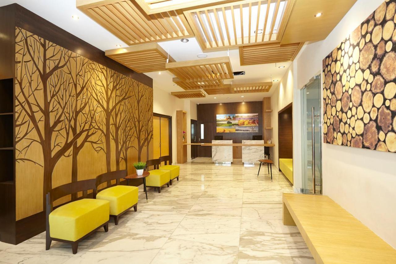Six Seasons @ Mid Valley Hotel