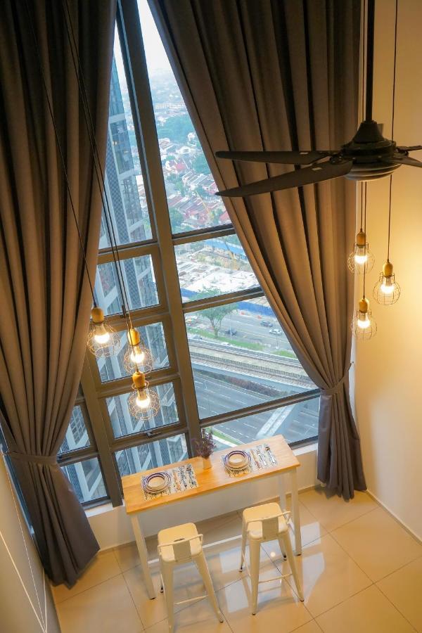 Cozy Modern Loft By De Lux @ Ekocheras, Kl * Kuala Lumpur