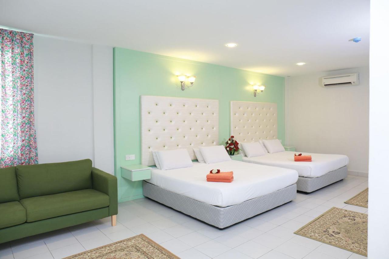 Akar Kampung Baru Hotel 3*